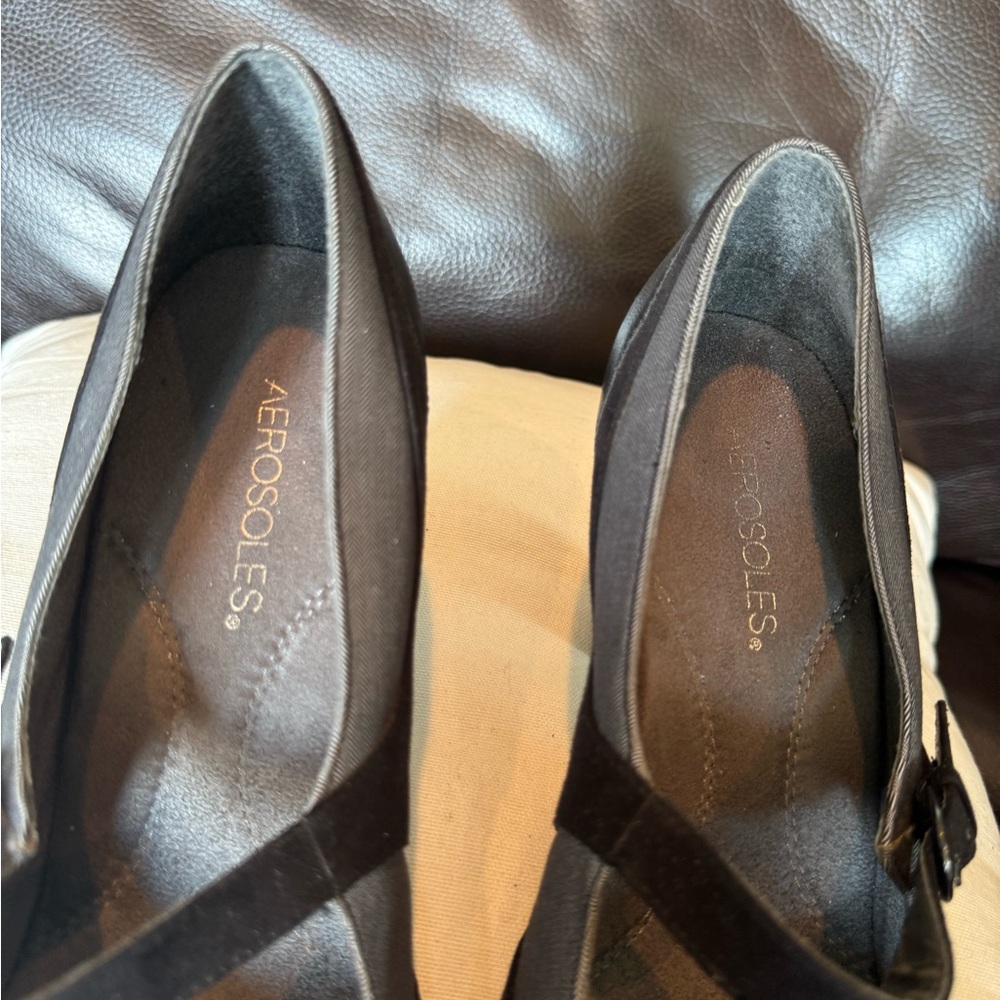 Aerosoles Women's Black and Gray Leather Mary Jane Heel Shoes - Picture 9 of 10